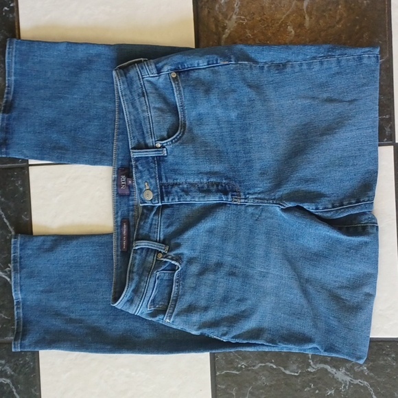 NYDJ Marilyn Straight Leg Jeans,  sz 12, 11" rise, 32" waist with stretch, 30" L - Picture 4 of 6
